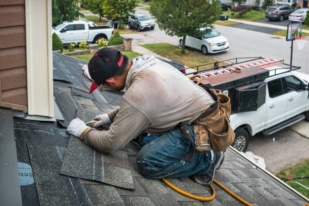Professional Roofing technician working in Camas Valley, OR